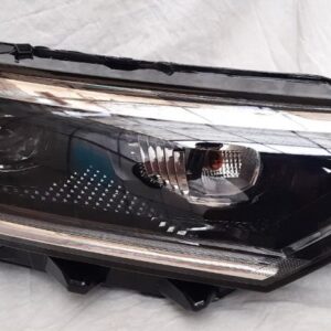 Volkswagen Jetta Mk7  2019+ оптика передняя FULL LED