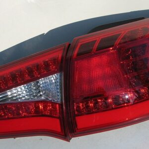 Kia Sportage R оптика задняя красная LED